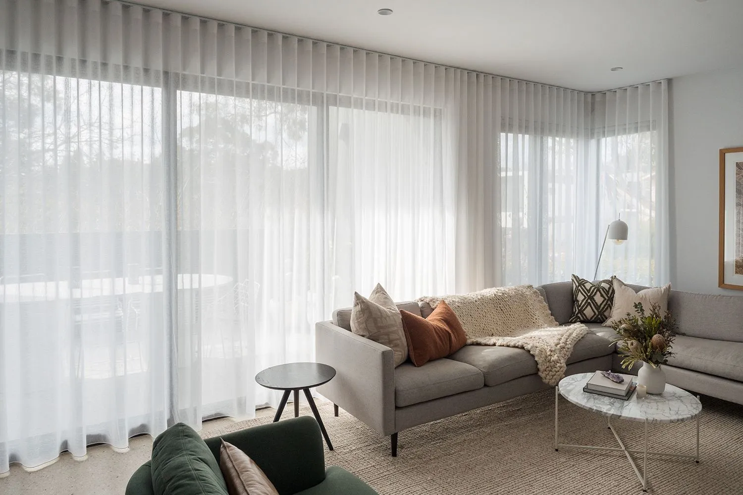 How to Choose the Right Curtains Fabric for Room