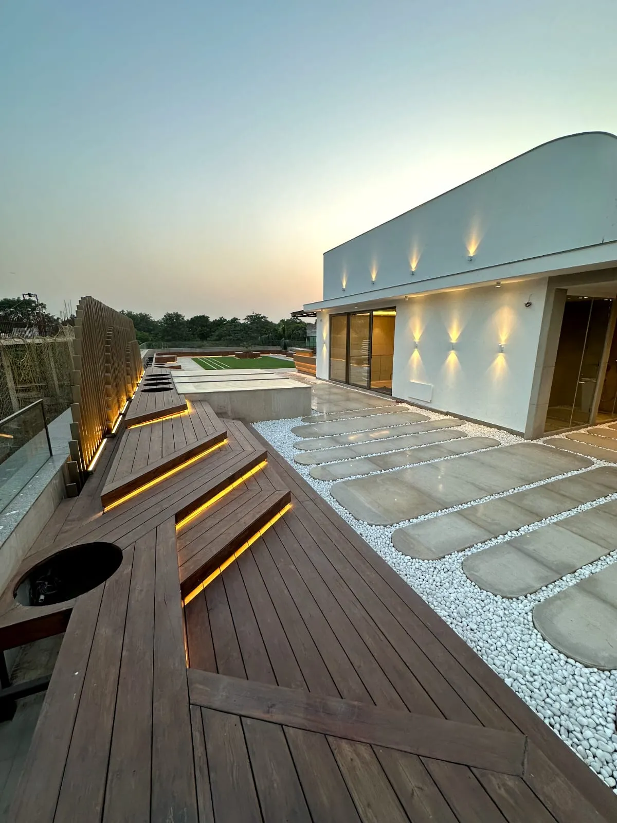 Deck flooring installed at A 5 Gk 1